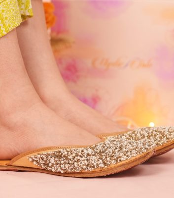 A Guide to Choosing Mules for Winter Weddings in North India - Buy Mules for Women Online