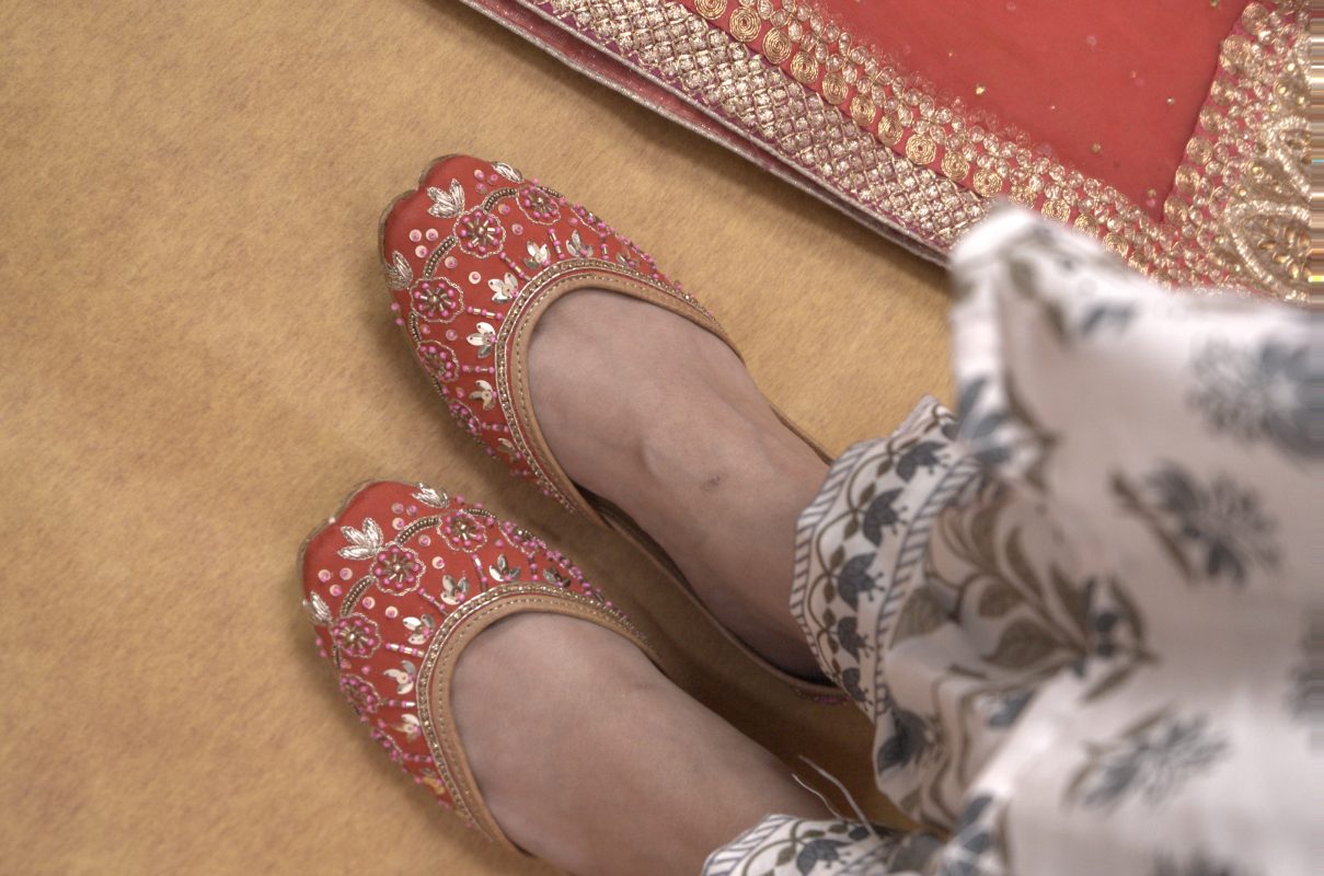 Punjabi Juttis Are The Perfect Footwear For Jaggo Celebrations